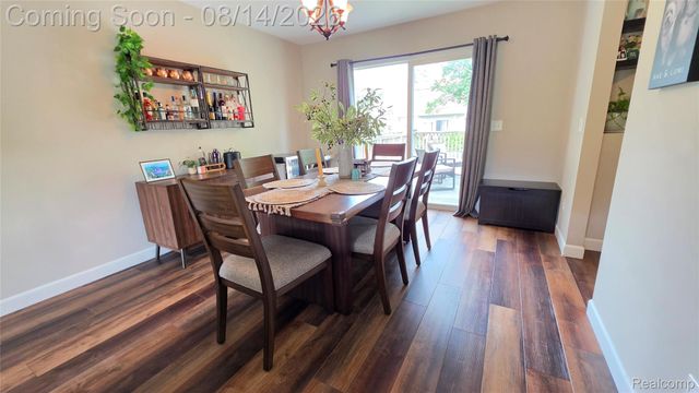 2439 Par Court, Oceola Township, MI 48843
