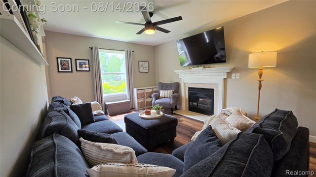 2439 Par Court, Oceola Township, MI 48843