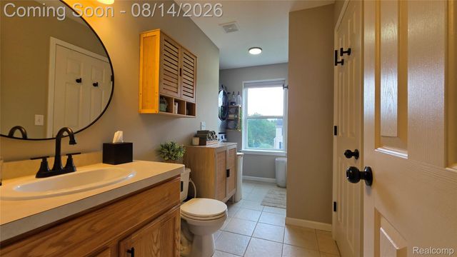 2439 Par Court, Oceola Township, MI 48843
