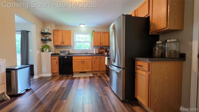 2439 Par Court, Oceola Township, MI 48843
