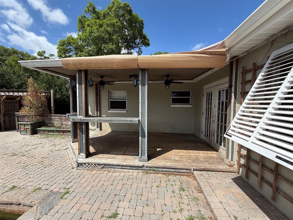 Image 21 of property listing at 2213 MURDOCK BOULEVARD, Orlando, FL 32817