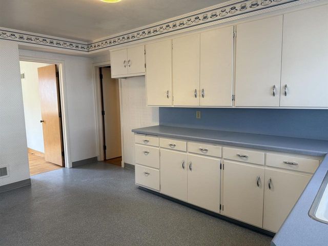1216 LINDBERGH AVENUE, Stevens Point, WI 54481