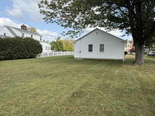 1216 LINDBERGH AVENUE, Stevens Point, WI 54481