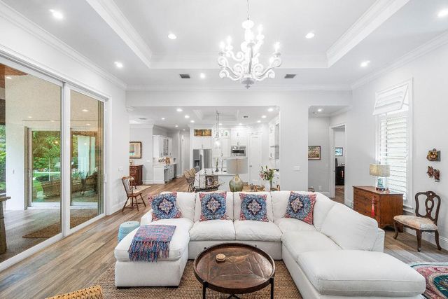 135 Dixie Boulevard, Delray Beach, FL 33444