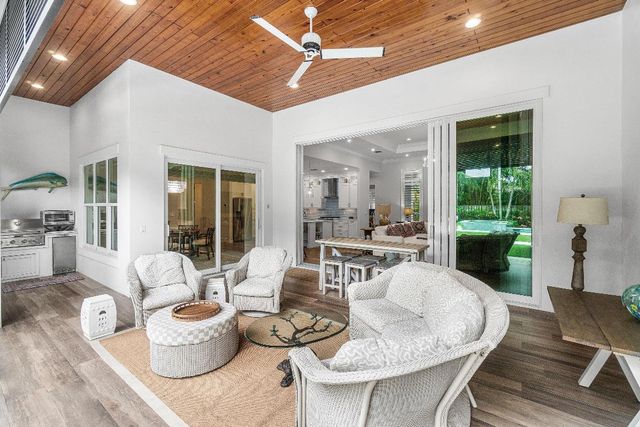 135 Dixie Boulevard, Delray Beach, FL 33444