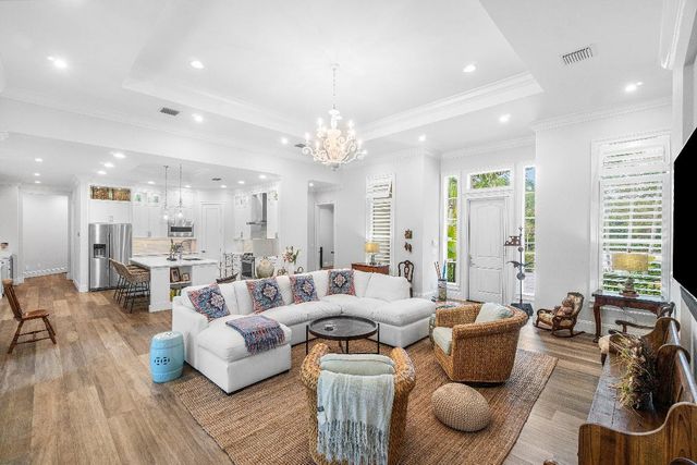 135 Dixie Boulevard, Delray Beach, FL 33444