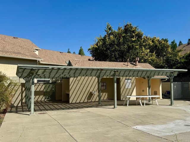 1068 Summershore Court, San Jose, CA 95122