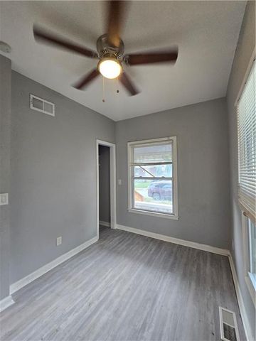 4617 S Benton Street, Kansas City, MO 64130