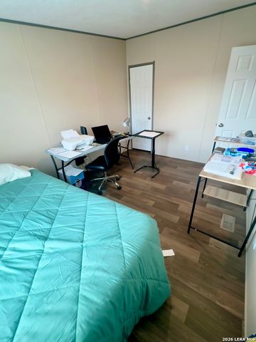 4858 Stanislaus, Adkins, TX 78101