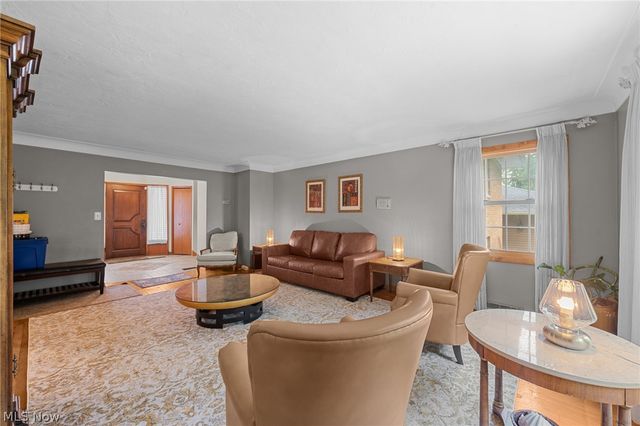 3819 Brainard Road, Woodmere, OH 44122