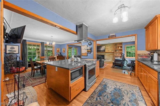 3819 Brainard Road, Woodmere, OH 44122