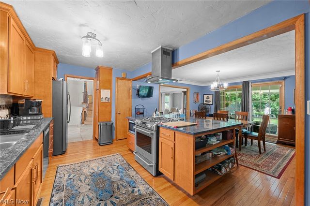 3819 Brainard Road, Woodmere, OH 44122