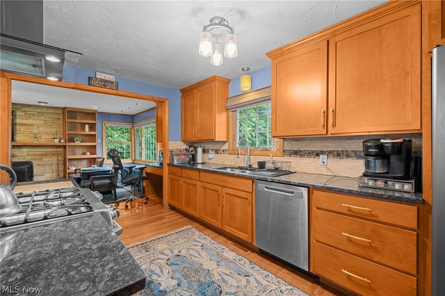 3819 Brainard Road, Woodmere, OH 44122
