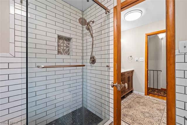3819 Brainard Road, Woodmere, OH 44122