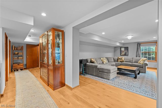 3819 Brainard Road, Woodmere, OH 44122