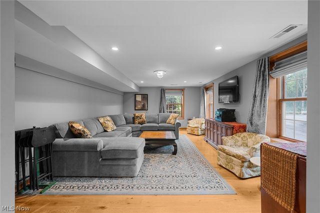3819 Brainard Road, Woodmere, OH 44122