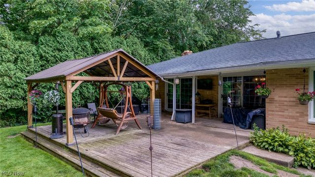 3819 Brainard Road, Woodmere, OH 44122
