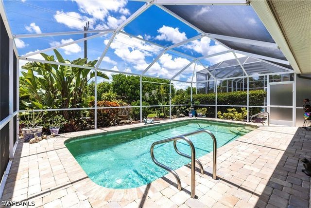 6769 Berwick PL, Naples, FL 34104