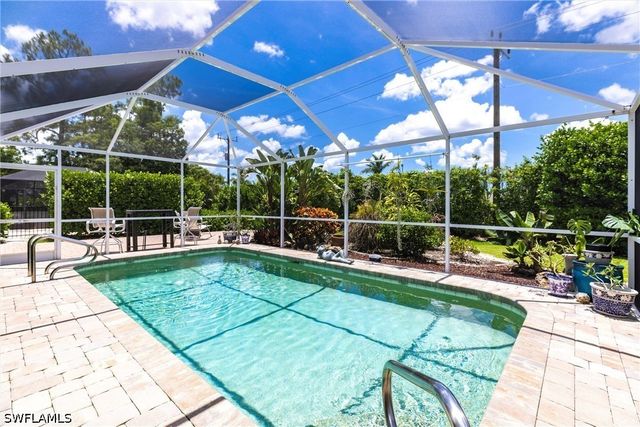 6769 Berwick PL, Naples, FL 34104
