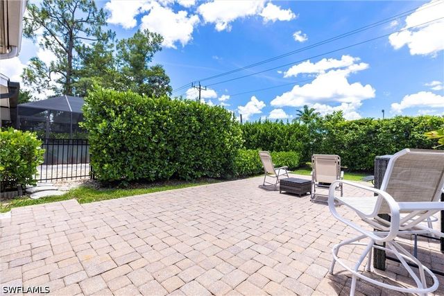 6769 Berwick PL, Naples, FL 34104