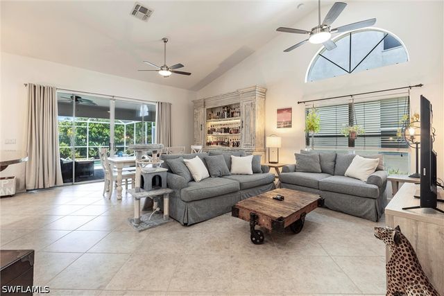 6769 Berwick PL, Naples, FL 34104