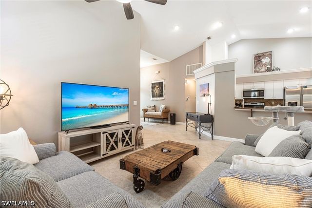 6769 Berwick PL, Naples, FL 34104