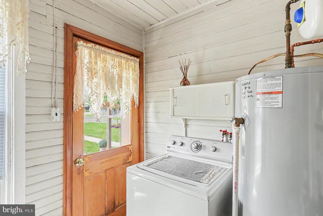 632 W MAIN ST, Palmyra, PA 17078