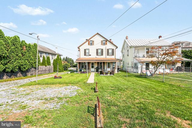 632 W MAIN ST, Palmyra, PA 17078