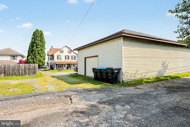632 W MAIN ST, Palmyra, PA 17078