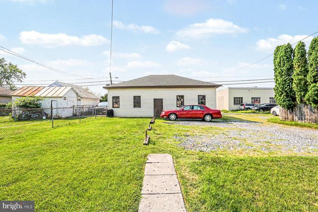 632 W MAIN ST, Palmyra, PA 17078