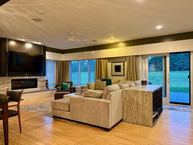 2812 Fellman Dr, Ashland, WI 54806