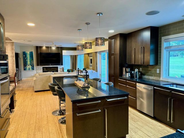 2812 Fellman Dr, Ashland, WI 54806