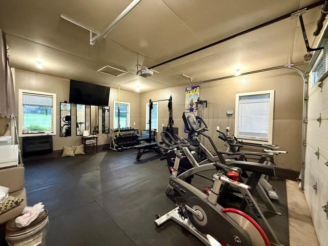 2812 Fellman Dr, Ashland, WI 54806