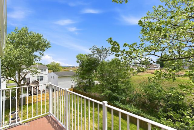 427 Central Avenue, Union Beach, NJ 07735