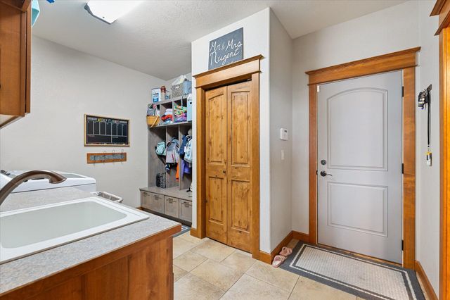 1606 W Gail Jean Ln, Spokane, WA 99218