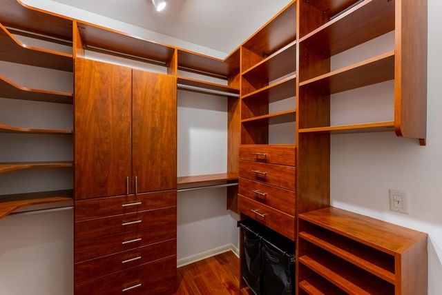 54 Rainey ST 1122, Austin, TX 78701