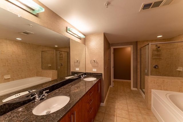 54 Rainey ST 1122, Austin, TX 78701