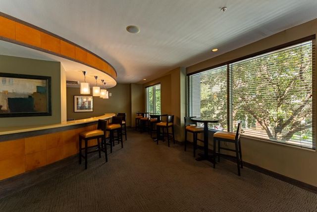 54 Rainey ST 1122, Austin, TX 78701