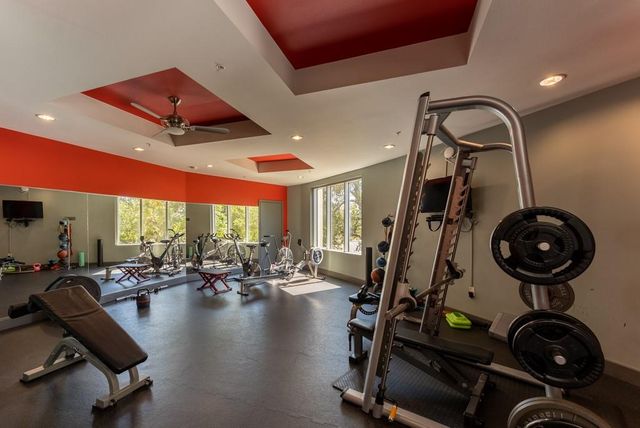 54 Rainey ST 1122, Austin, TX 78701