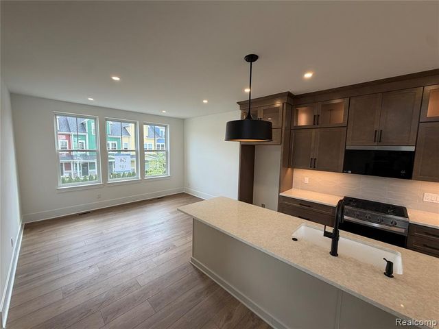 107 Bridle 54, Northville, MI 48167