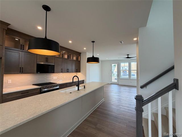 107 Bridle 54, Northville, MI 48167
