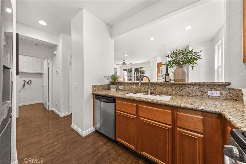 Image 15 of property listing at 40 Trailing Vine, Irvine, CA 92602