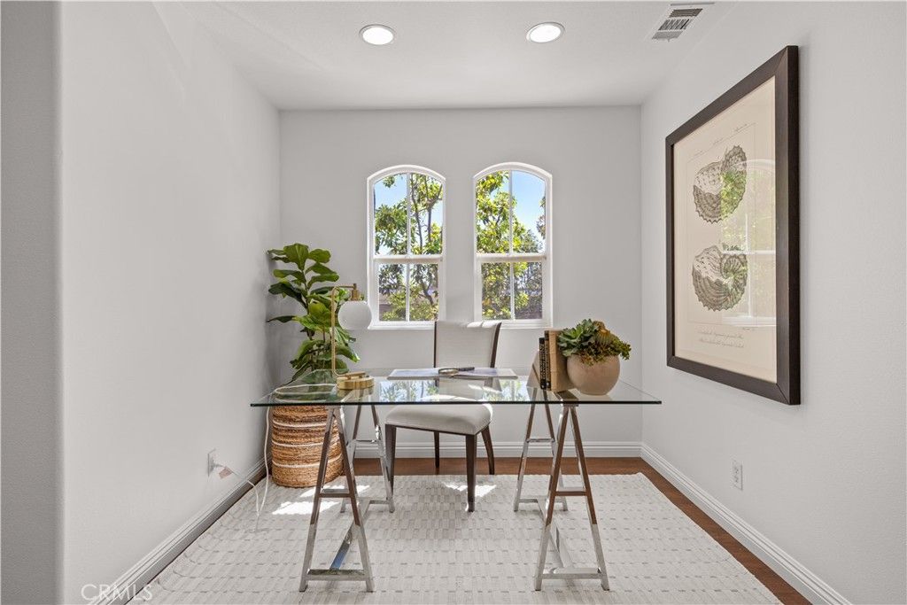 Image 17 of property listing at 40 Trailing Vine, Irvine, CA 92602