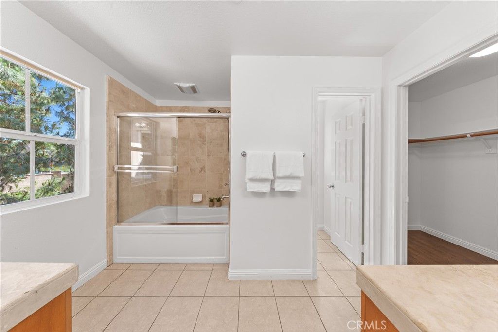 Image 23 of property listing at 40 Trailing Vine, Irvine, CA 92602
