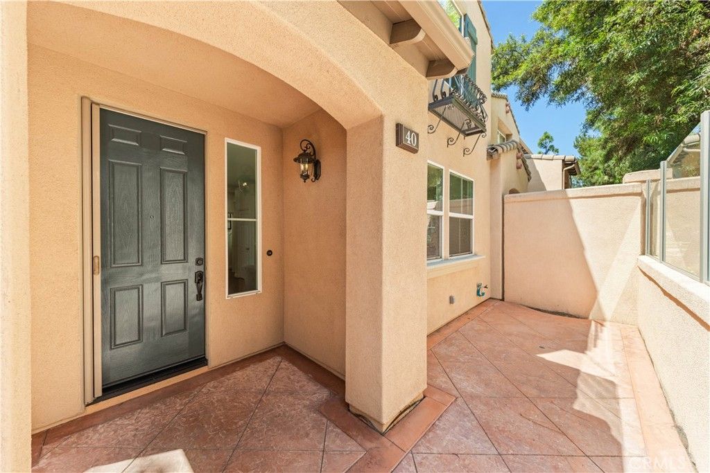 Image 5 of property listing at 40 Trailing Vine, Irvine, CA 92602