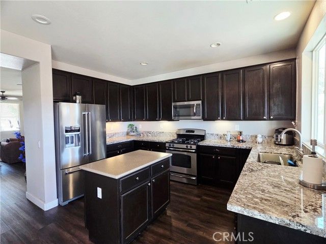 16628 Desert Lily Street, Victorville, CA 92394