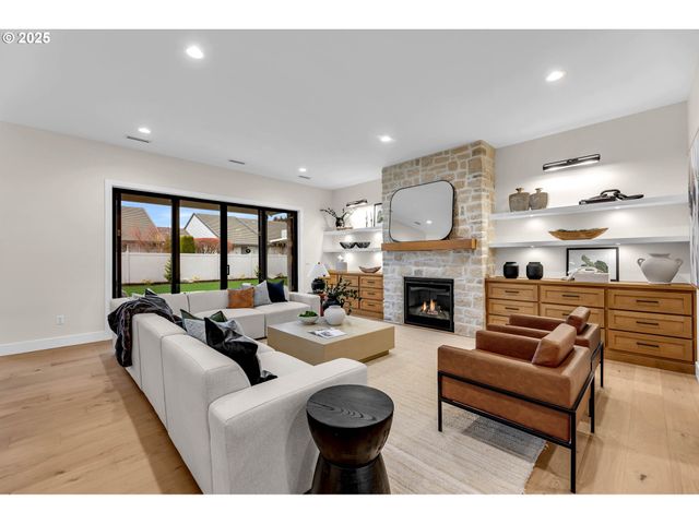 17716 Ne 25th Ct, Ridgefield, WA 98642