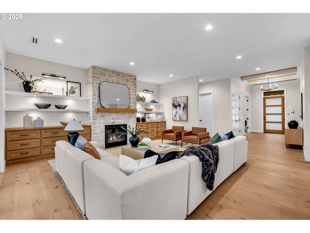 17716 Ne 25th Ct, Ridgefield, WA 98642