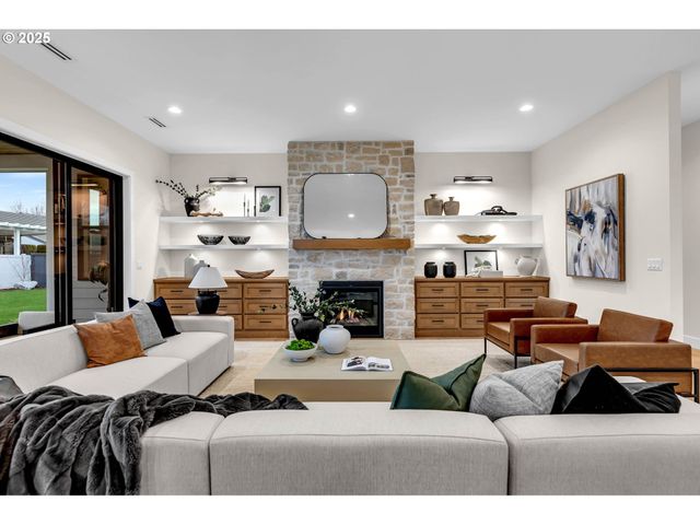 17716 Ne 25th Ct, Ridgefield, WA 98642