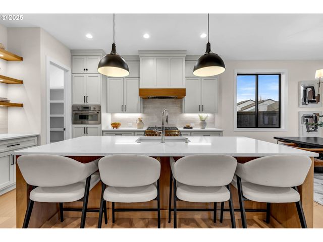 17716 Ne 25th Ct, Ridgefield, WA 98642